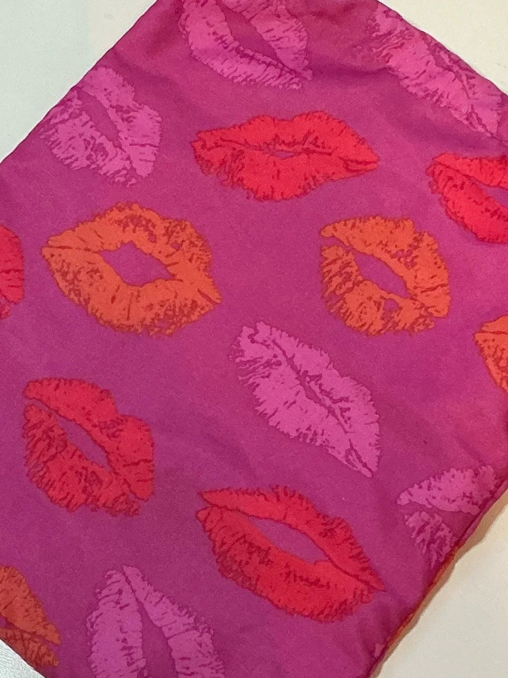 Ipsy Marilyn Monroe Limited Edition Pink Lips Beauty Glam Drawstring Bag